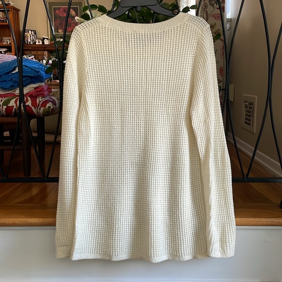 Ann Taylor Cream Knit Sweater Size Large - Picture 4 of 6